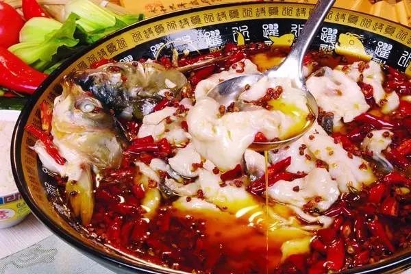 俏食尚蒸汽石锅鱼